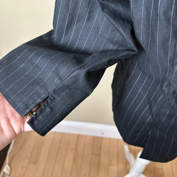 MOSSIMO Pinstripe Cropped Sleeve Blazer Size Large - Picture 9 of 13